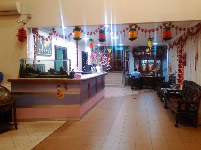 Century Hotel Кота Кинабалу Екстериор снимка