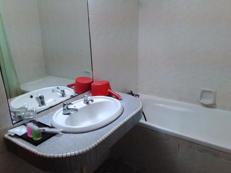Century Hotel Кота Кинабалу Екстериор снимка