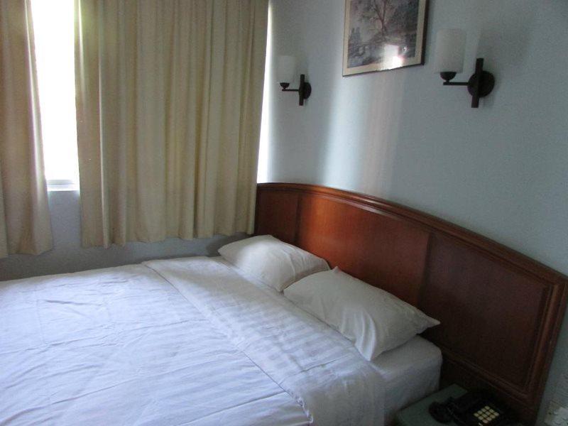 Century Hotel Кота Кинабалу Екстериор снимка