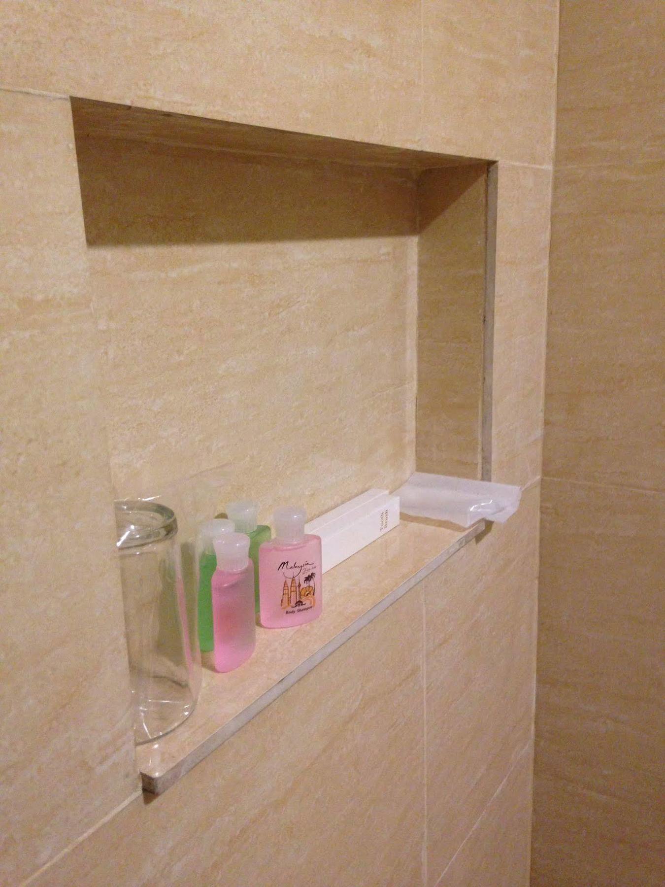 Century Hotel Кота Кинабалу Екстериор снимка