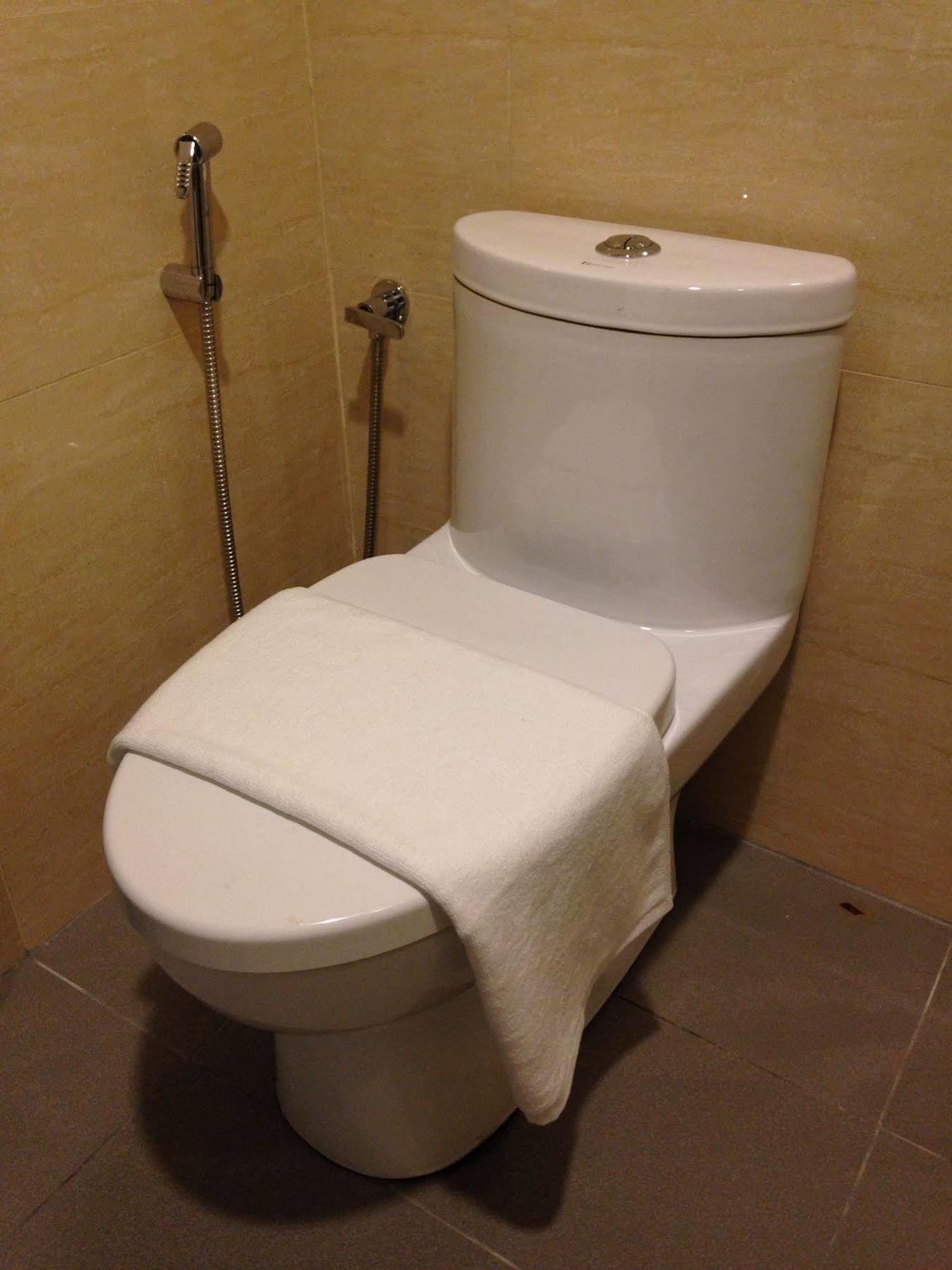 Century Hotel Кота Кинабалу Екстериор снимка
