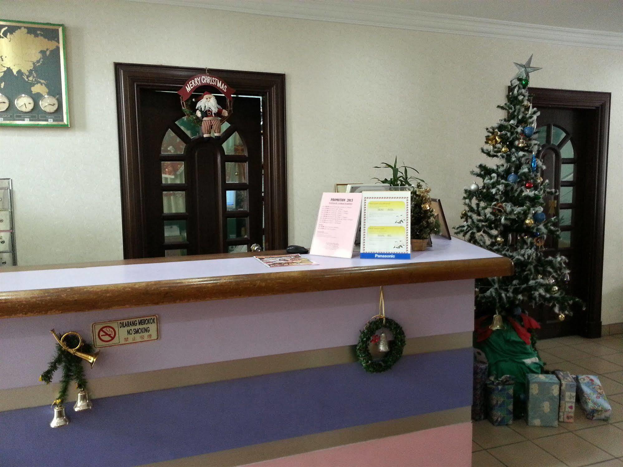 Century Hotel Кота Кинабалу Екстериор снимка